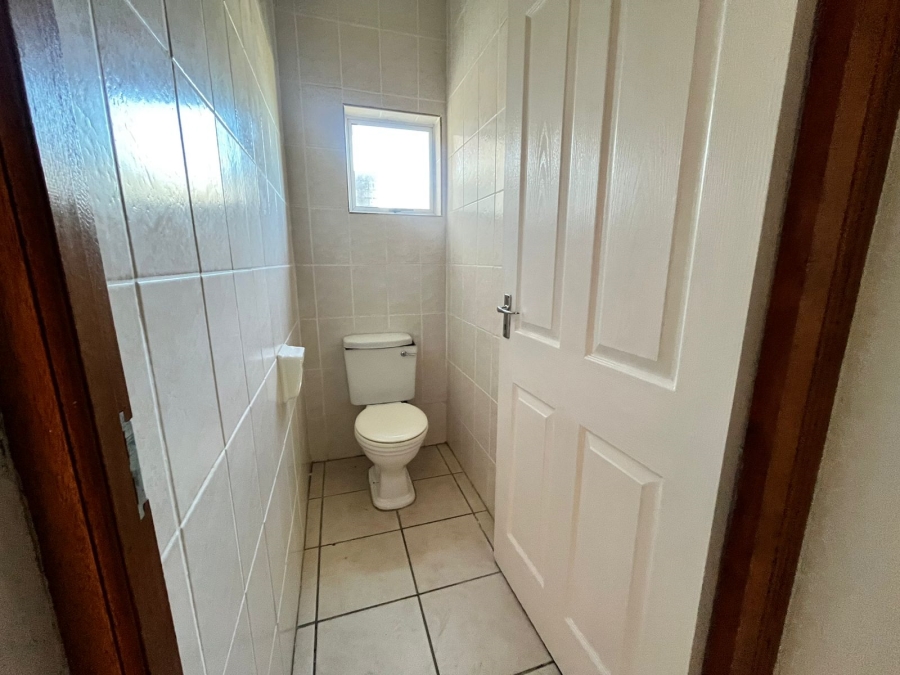 To Let 3 Bedroom Property for Rent in Vincent Eastern Cape